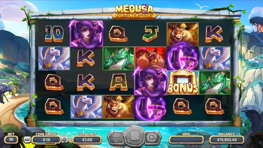 Medusa Fortune and Glory slot base game