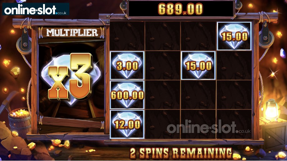 rolling-in-gold-slot-diamond-spins-feature