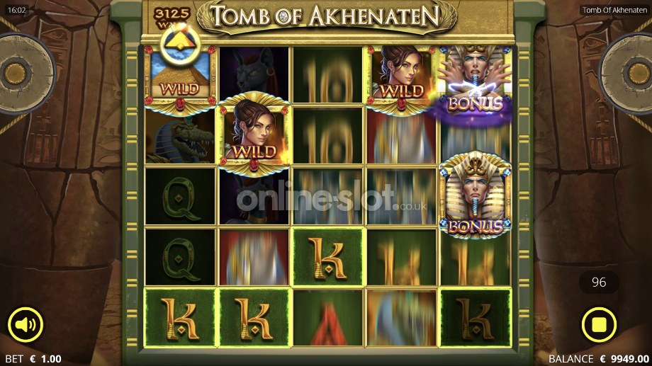 tomb-of-akhenaten-slot-sticky-win-spins-feature