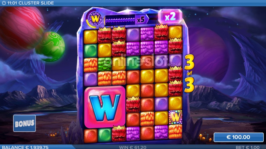cluster-slide-slot-bonus-game-feature